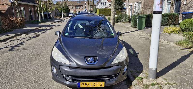 Gebruikt 2010 Peugeot 308 MPV | € 2.300 (Eerlijke prijs) - Afbeelding 1/4