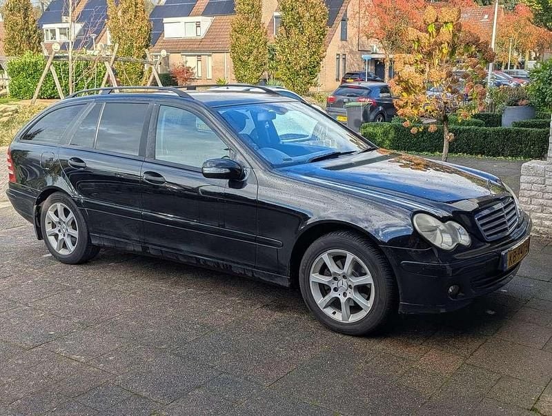 Occasion Mercedes C180 Classic 143 PK (105 kW) 2007 Zwart Stationwagen