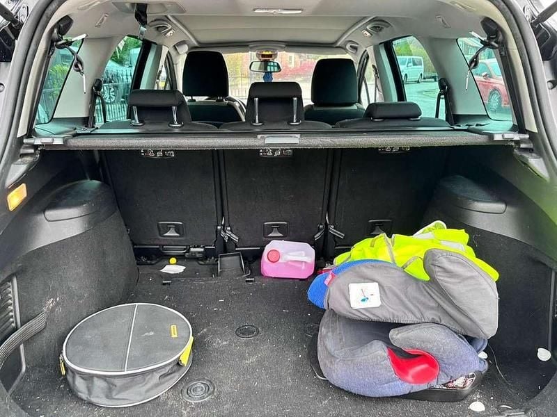 Occasion Peugeot 308 Sportium 120 PK (88 kW) 2013 Zwart MPV