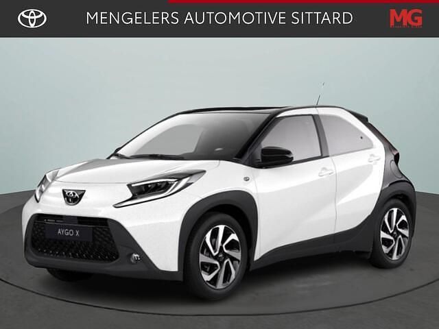 Wit Gebruikt 2024 Toyota Aygo X Pulse SUV | € 19.395 - Afbeelding 1/4
