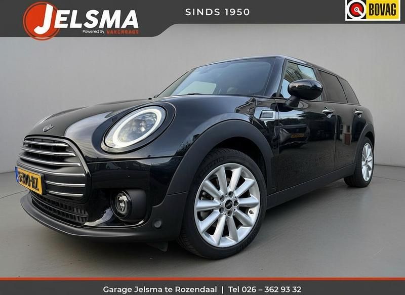Zwart Occasion 2023 Mini Cooper Clubman Classic Stationwagen | € 25.000 (Goede deal) - Afbeelding 1/4