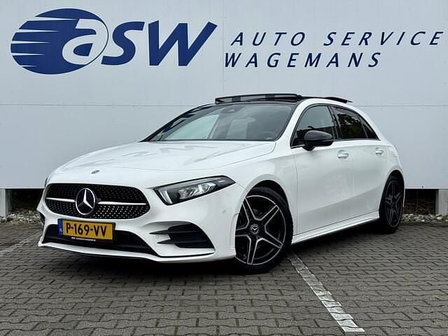 Wit Gebruikt 2021 Mercedes A180 Business Hatchback | € 27.950 (Eerlijke prijs) - Afbeelding 1/4
