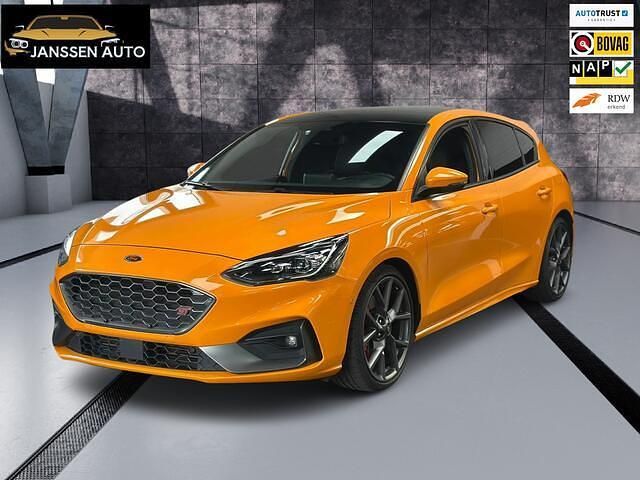 Oranje Gebruikt 2019 Ford Focus Performance Edition Hatchback | € 28.950 (Eerlijke prijs) - Afbeelding 1/4
