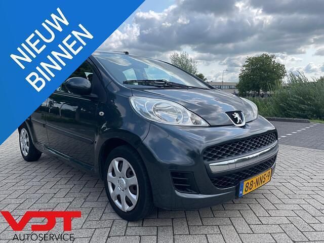 Grijs Gebruikt 2010 Peugeot 107 Hatchback | € 2.249 (Goede deal) - Afbeelding 1/4