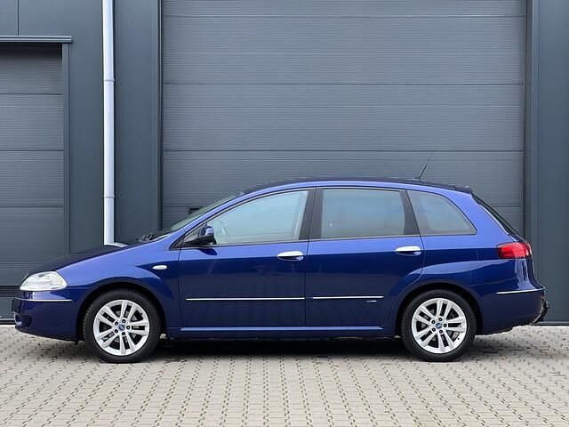 Occasion Fiat Croma Emotion 147 PK (108 kW) 2007 Blauw Hatchback