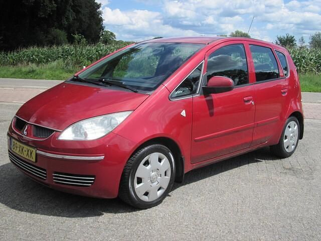 Occasion Mitsubishi Colt Invite 95 PK (69 kW) 2007 Rood Hatchback