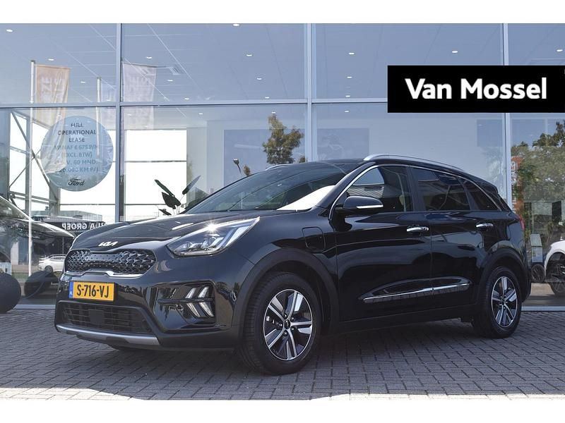 Zwart Gebruikt 2022 Kia Niro SUV | € 25.945 (Goede deal) - Afbeelding 1/4