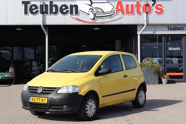 Geel Gebruikt 2007 VW Fox Trendline Hatchback | € 995 (Duur) - Afbeelding 1/4