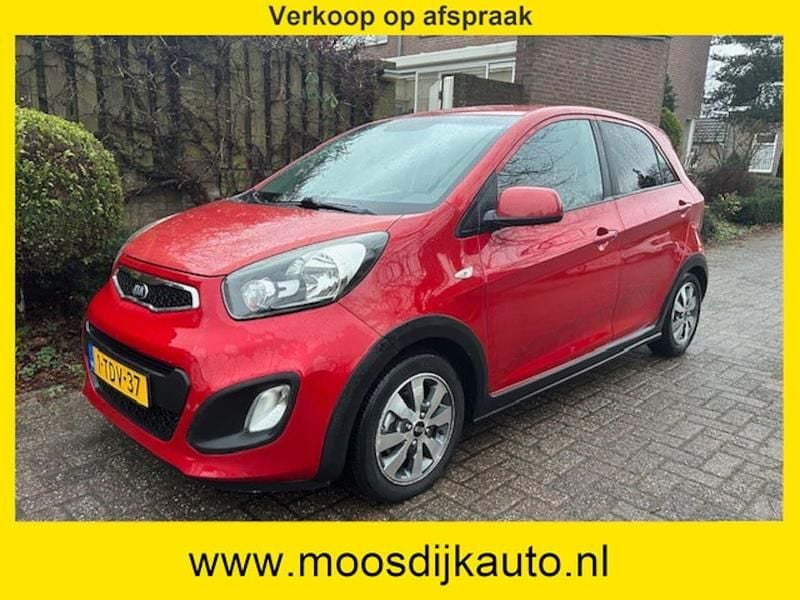 Rood Occasion 2014 Kia Picanto Hatchback | € 6.495 (Eerlijke prijs) - Afbeelding 1/4