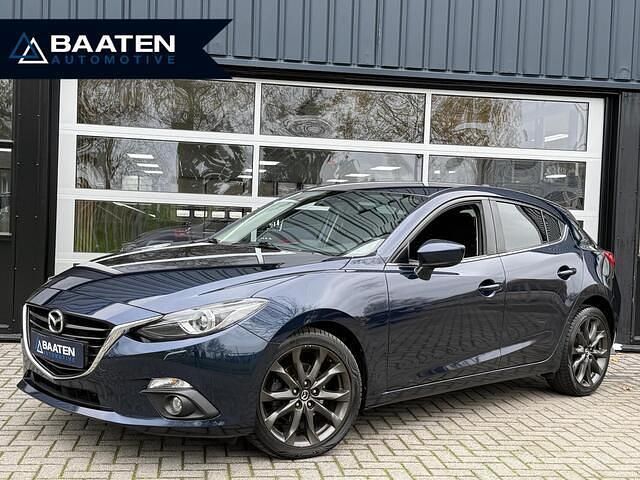 Blauw Gebruikt 2016 Mazda 3 Nakama Hatchback | € 14.950 (Eerlijke prijs) - Afbeelding 1/4