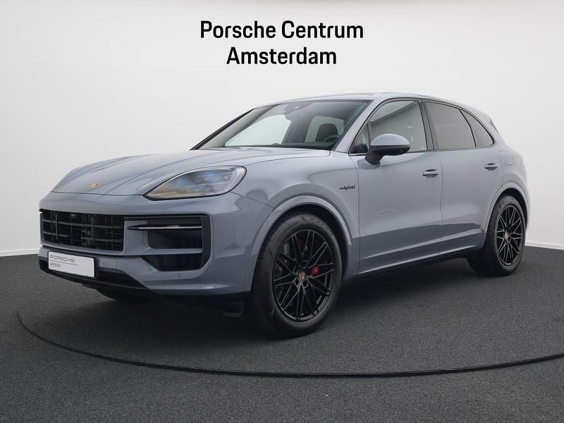 Grijs Gebruikt 2024 Porsche Cayenne SUV | € 119.950 - Afbeelding 1/4