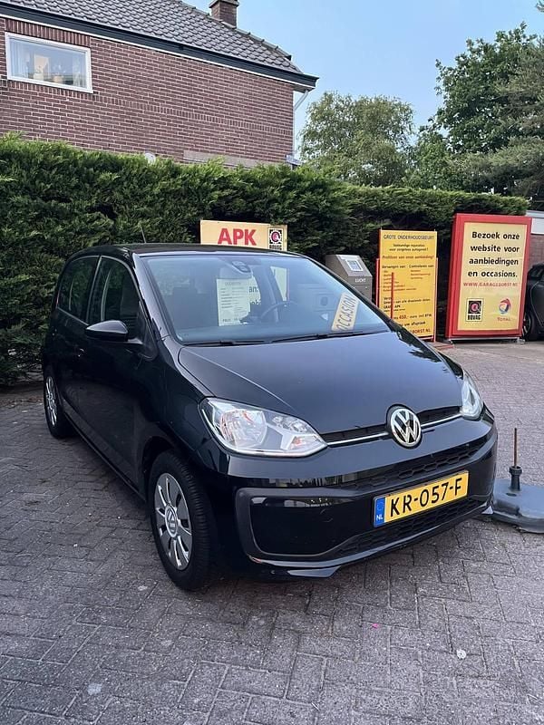 Zwart Gebruikt 2016 VW up! move up! Hatchback | € 8.450 (Eerlijke prijs) - Afbeelding 1/1