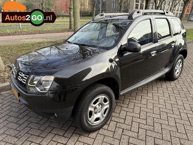 Zwart Occasion 2017 Dacia Duster SUV | € 11.745 (Eerlijke prijs) - Afbeelding 1/4