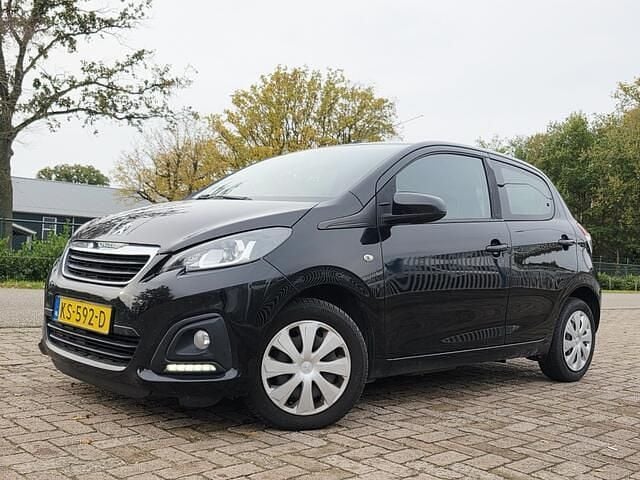 Zwart Gebruikt 2016 Peugeot 108 Active Hatchback | € 4.499 (Eerlijke prijs) - Afbeelding 1/4