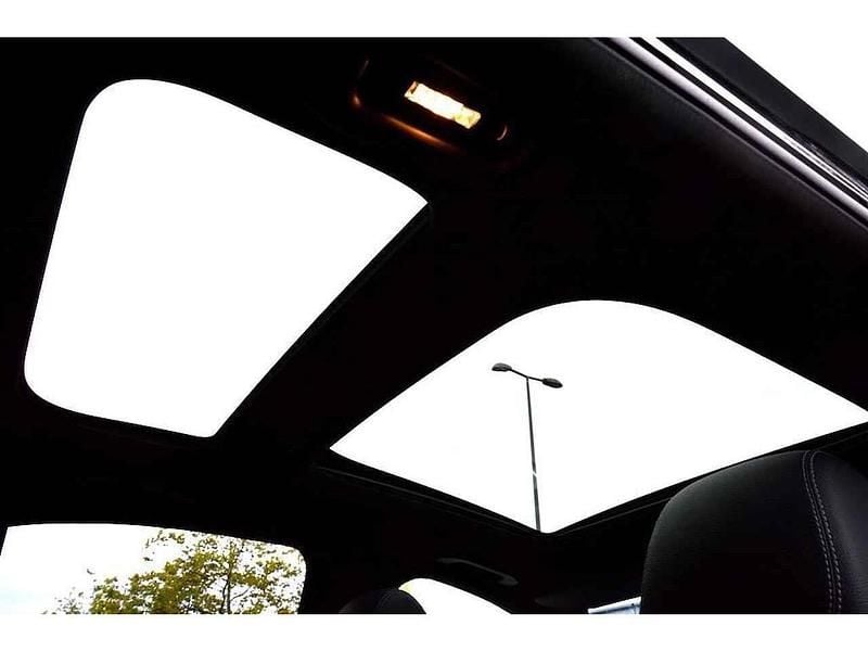 Occasion Mercedes E300 AMG line 294 PK (216 kW) 2022 Zwart Sedan