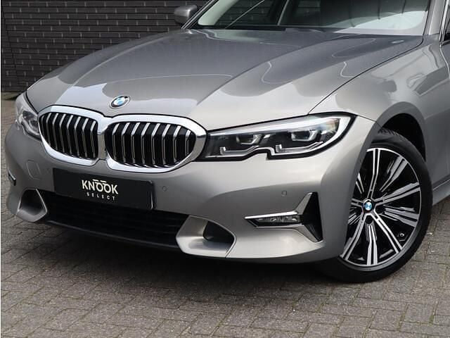Occasion BMW 318 Luxury Line 156 PK (114 kW) 2022 Grijs Stationwagen