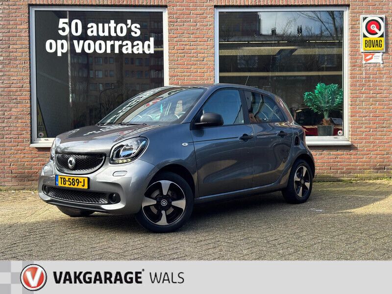 Grijs Gebruikt 2018 Smart ForFour Hatchback | € 7.450 (Eerlijke prijs) - Afbeelding 1/4