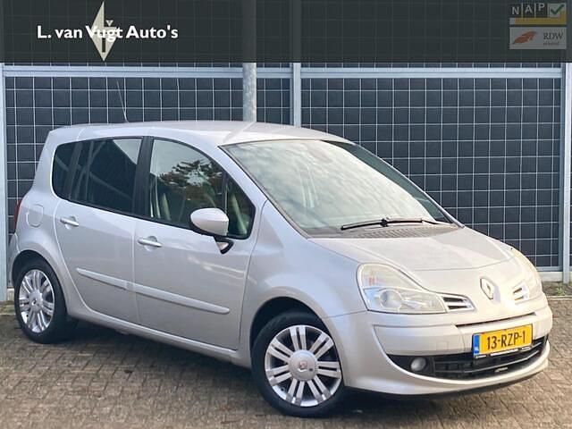 Grijs Gebruikt 2011 Renault Grand Modus Exception MPV | € 3.950 (Eerlijke prijs) - Afbeelding 1/4