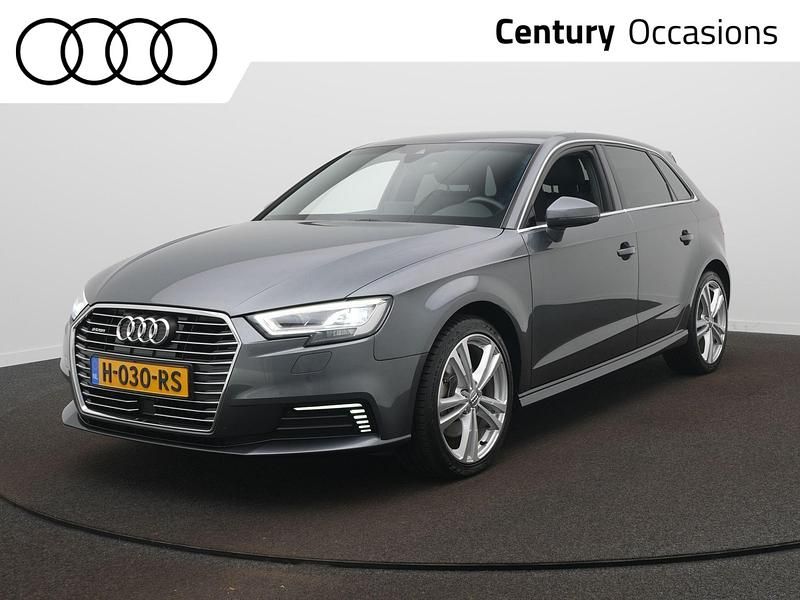 Grijs Gebruikt 2020 Audi A3 Sportback S-Line Hatchback | € 23.450 (Super prijs) - Afbeelding 1/4