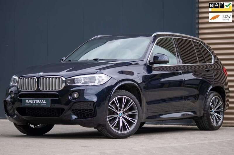 Zwart, metallic lak Gebruikt 2017 BMW X5 Executive SUV | € 34.950 (Iets duurder) - Afbeelding 1/4