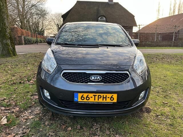 Occasion Kia Venga Plus 90 PK (66 kW) 2012 Grijs (metallic) Hatchback