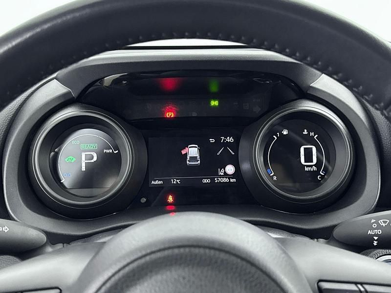 Occasion Toyota Yaris Hybrid 2026 Rood Hatchback