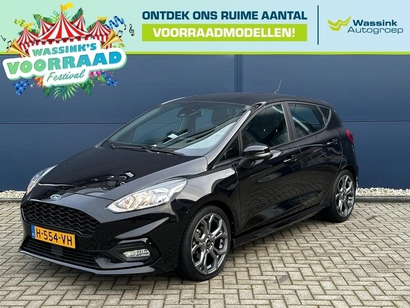Zwart, metallic lak Gebruikt 2019 Ford Fiesta ST-Line Hatchback | € 14.900 (Eerlijke prijs) - Afbeelding 1/4