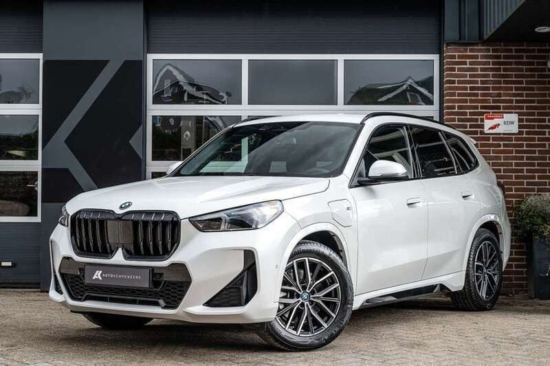 Wit, metallic lak Gebruikt 2024 BMW X1 M Sport SUV | € 49.950 (Goede deal) - Afbeelding 1/4