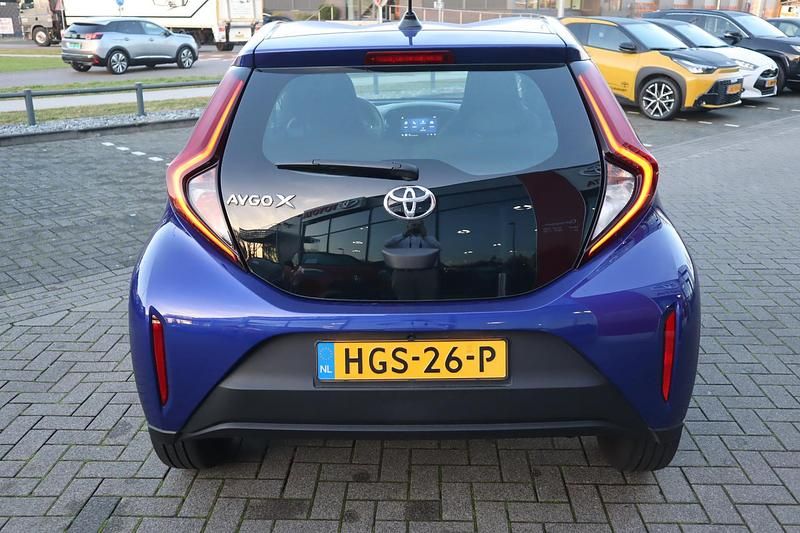 Occasion Toyota Aygo X X-play 72 PK (52 kW) 2025 Blauw SUV