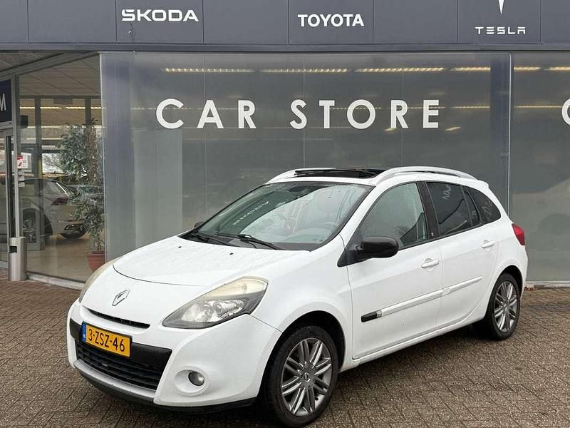 Wit Gebruikt 2010 Renault Clio GrandTour Collection Stationwagen | € 1.995 (Goede deal) - Afbeelding 1/4