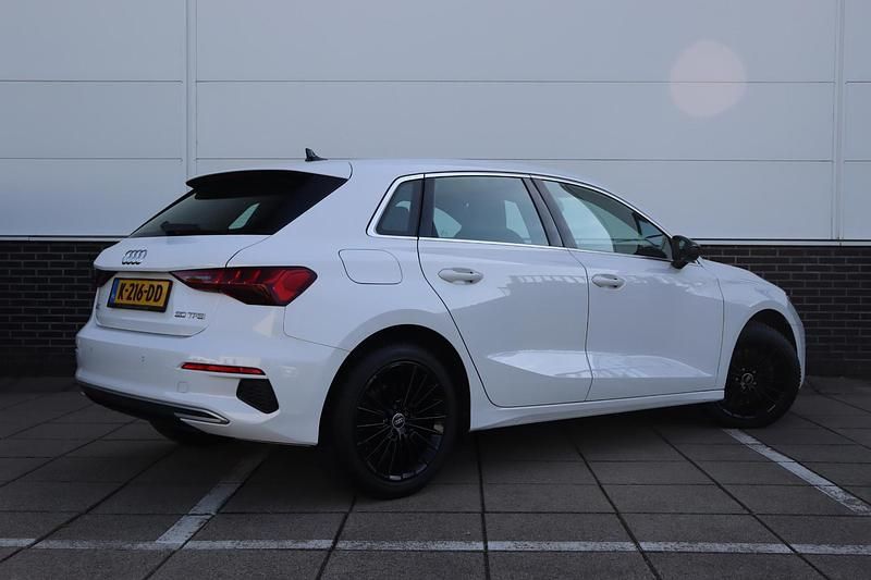 Occasion Audi A3 Sportback Business 110 PK (80 kW) 2020 Wit Hatchback
