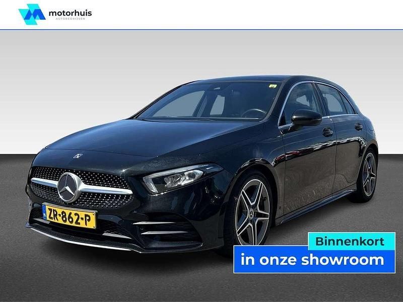 Zwart Gebruikt 2019 Mercedes A180 Business Hatchback | € 21.930 (Eerlijke prijs) - Afbeelding 1/4