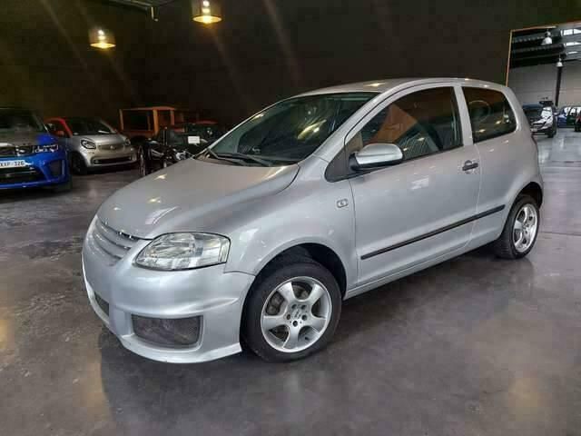 Zilver Gebruikt 2007 VW Polo Sedan | € 2.990 (Eerlijke prijs) - Afbeelding 1/4