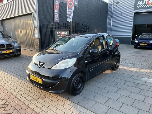 Occasion Peugeot 107 68 PK (50 kW) 2006 Zwart Hatchback
