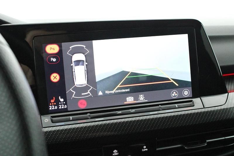 Occasion VW Golf VIII Business+ 131 PK (96 kW) 2021 Zwart Stationwagen