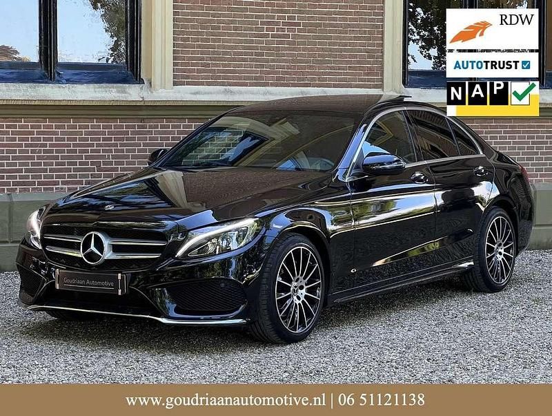 Zwart Gebruikt 2018 Mercedes C160 AMG line Coupé | € 25.900 (Eerlijke prijs) - Afbeelding 1/4