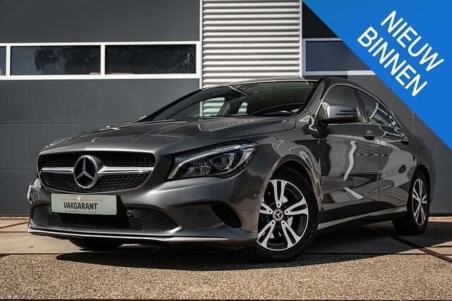 Grijs Gebruikt 2019 Mercedes CLA180 Ambition Sedan | € 20.999 (Goede deal) - Afbeelding 1/3