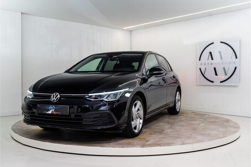 Zwart Gebruikt 2021 VW Golf VIII Business Hatchback | € 24.980 (Eerlijke prijs) - Afbeelding 1/4