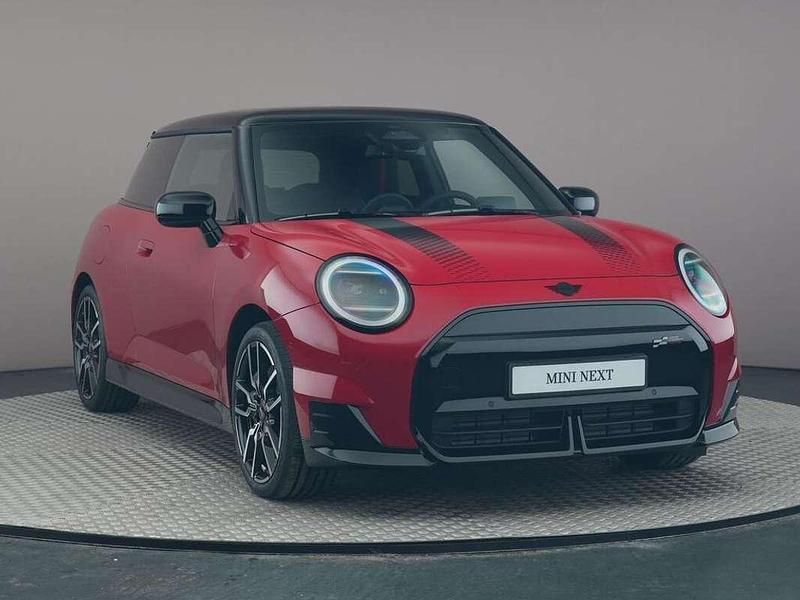 Nieuw Mini Cooper 135 kW (184 PK) 2025 Rood Hatchback