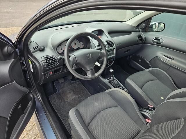 Occasion Peugeot 206 88 PK (64 kW) 2006 Grijs Hatchback