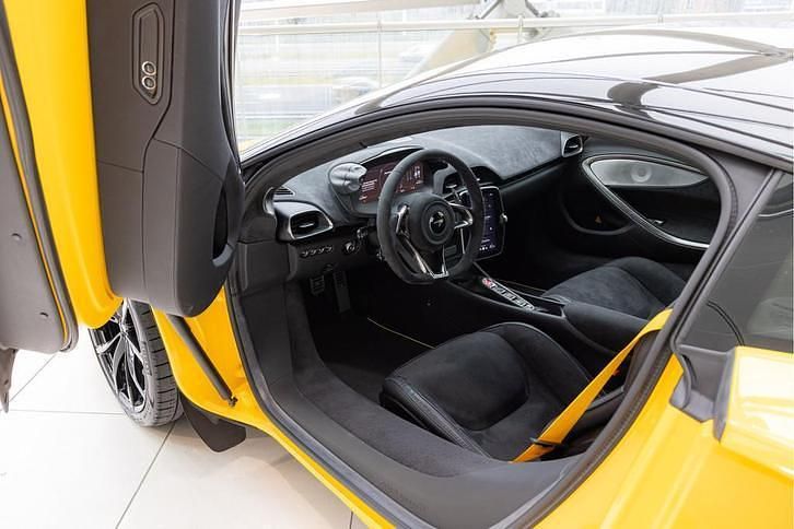 Occasion McLaren Artura 701 PK (515 kW) 2023 Geel Coupé