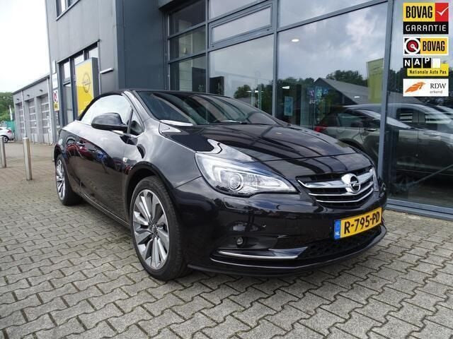 Zwart Gebruikt 2016 Opel Cascada Innovation Cabriolet | € 19.650 (Eerlijke prijs) - Afbeelding 1/4
