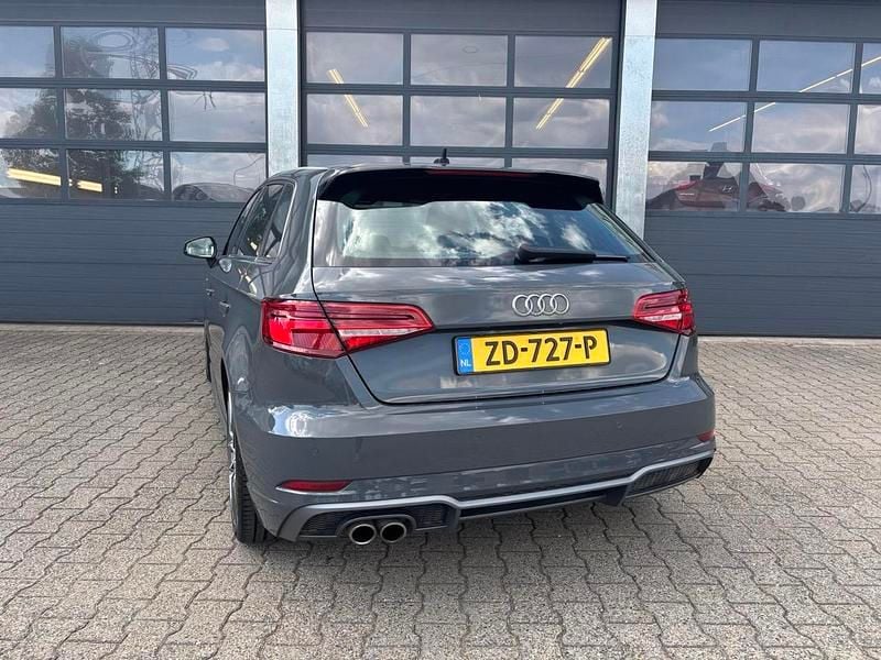 Occasion Audi A3 Sportback S-Line 2019 Grijs Hatchback