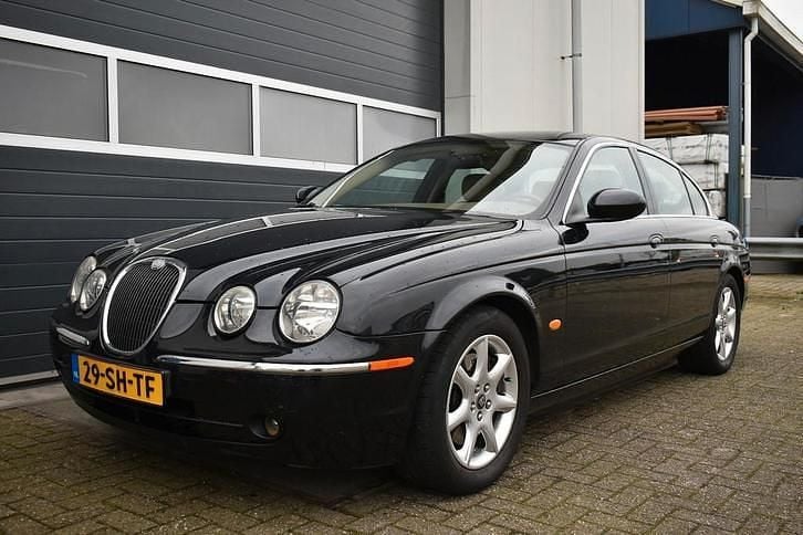 Zwart Occasion 2006 Jaguar S-Type S Sedan | € 3.950 (Goede deal) - Afbeelding 1/4
