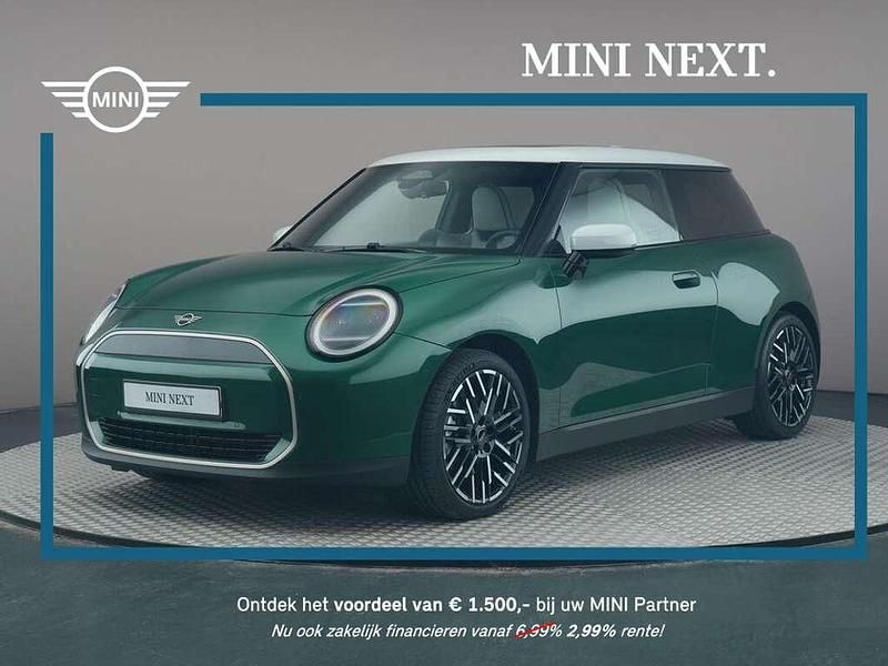 Occasion Mini Cooper Favoured 135 kW (184 PK) 2025 Groen Hatchback