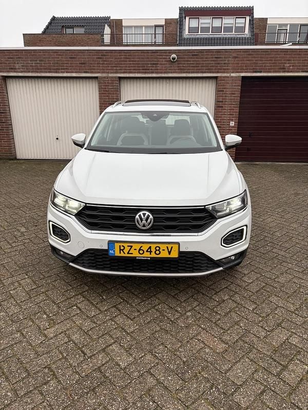 Wit Occasion 2018 VW T-Roc Sport SUV | € 24.500 (Super prijs) - Afbeelding 1/4