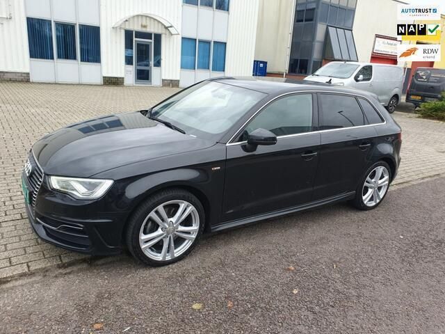 Zwart Gebruikt 2015 Audi A3 Sportback S-Line Hatchback | € 14.999 (Eerlijke prijs) - Afbeelding 1/4
