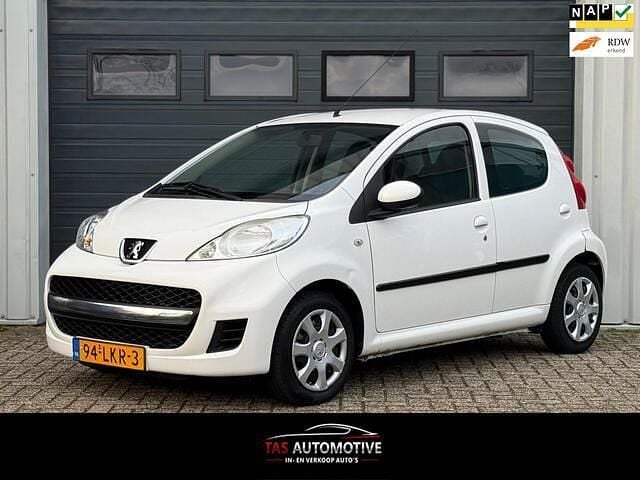 Wit Gebruikt 2010 Peugeot 107 Hatchback | € 1.950 (Goede deal) - Afbeelding 1/4