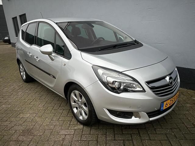 Grijs Gebruikt 2015 Opel Meriva Cosmo MPV | € 7.250 (Goede deal) - Afbeelding 1/4