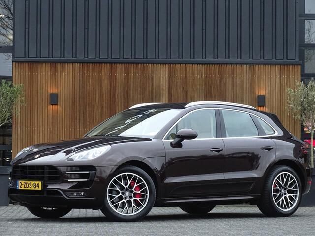 Bruin, metallic lak Gebruikt 2014 Porsche Macan Turbo Sport SUV | € 35.995 (Eerlijke prijs) - Afbeelding 1/4